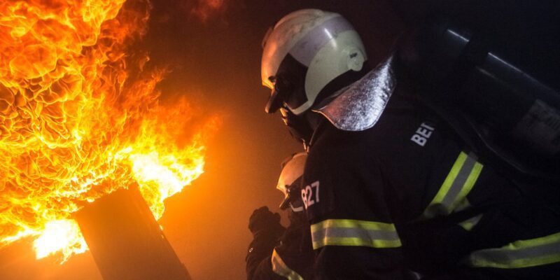 Responsibilities of Building Owners and Facility Managers in The Dynamic World of Smoke Detection and Fire Alarm Systems 