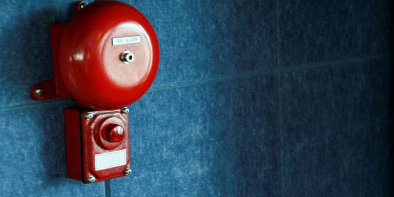 7 Reasons to Install a Commercial Fire Alarm System