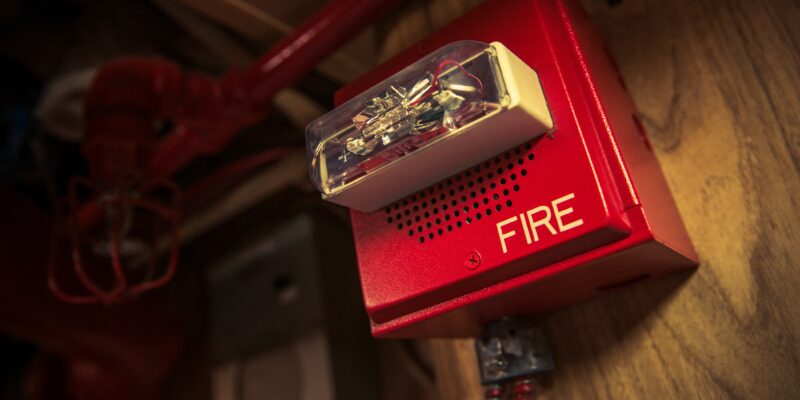 Wireless or Wired Alarm System: 7 Parameters 